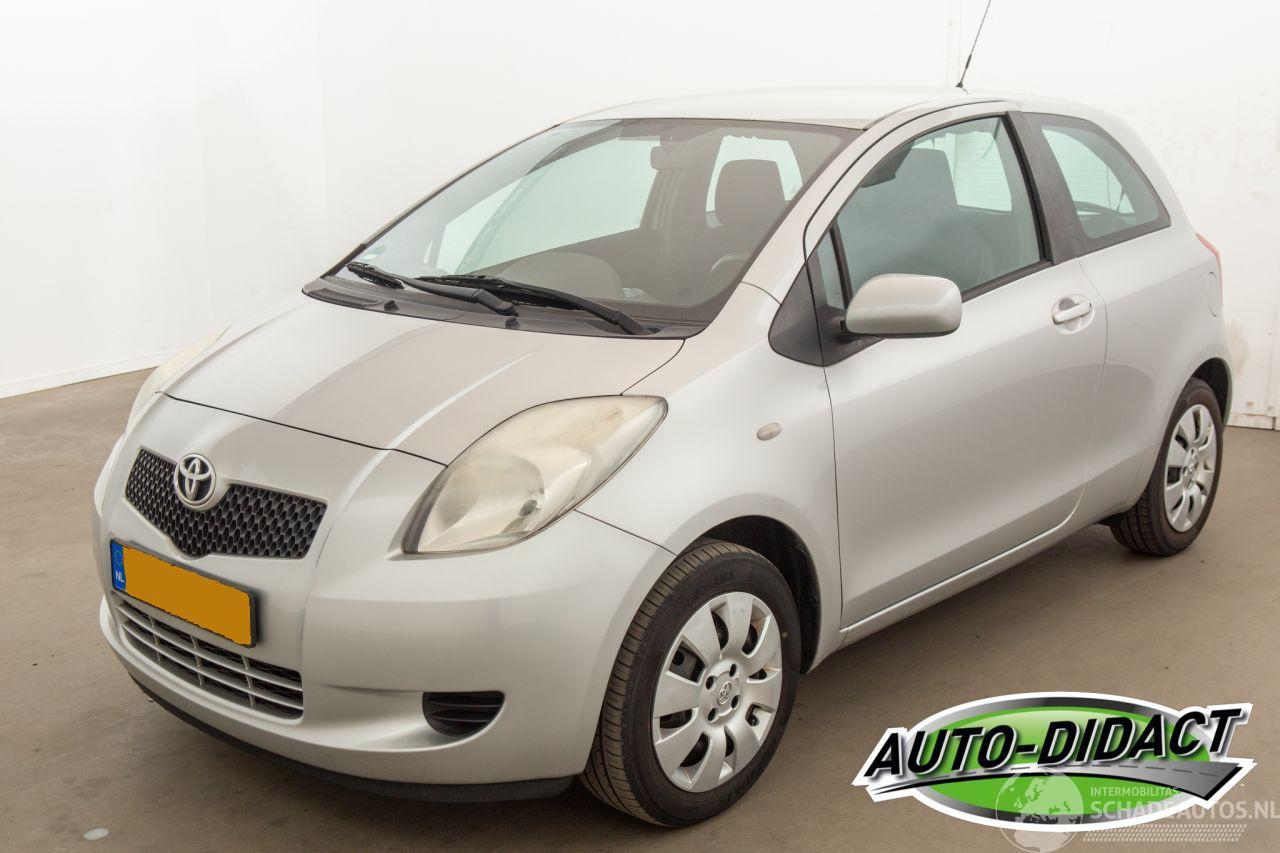 Toyota Yaris 1.0 VVTi + Airco