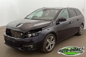 Voiture accidenté Peugeot 308 1.2 PureTech 76.699 km 2019/2