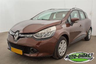 Voiture accidenté Renault Clio Estate 1.5 dCi Navi Eco Expression 2015/8