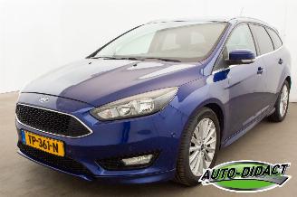 Unfallwagen Ford Focus 1.5 Titanium Edition Clima Navi 2015/7