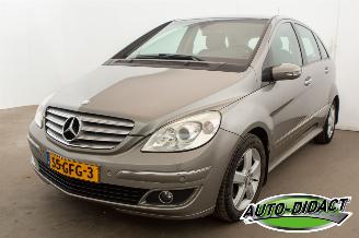 damaged passenger cars Mercedes B-klasse 170 Automaat Airco 2008/6