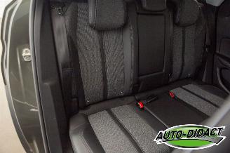 Peugeot 3008 1.2 PureTech Automaat Airco Allure picture 10
