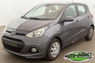 skadebil auto Hyundai I-10 1.0 Automaat Airco 2016/6