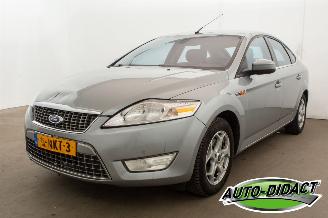 Unfallwagen Ford Mondeo 2.0-16V Limited Clima Navi 2010/9