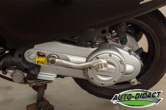 Vespa  Primavera 12.399 km picture 19