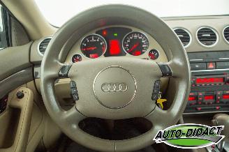 Audi A4 Cabriolet 2.4 V6 Automaat Clima picture 9