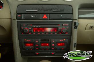 Audi A4 Cabriolet 2.4 V6 Automaat Clima picture 11