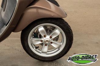 Vespa  Primavera 9644 km picture 13