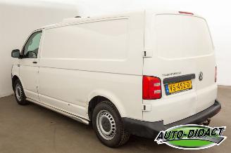Volkswagen Transporter 2.0 TDI L2H1 Koelwagen Airco Navi picture 3