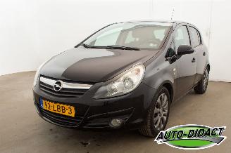 krockskadad bil auto Opel Corsa 1.2-16V 111 Edition Airco 115.547 km NAP 2010/3