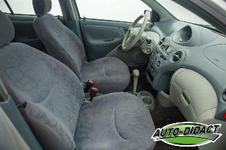 Toyota Yaris 1.3-16V Automaat VVT-i Sol picture 16