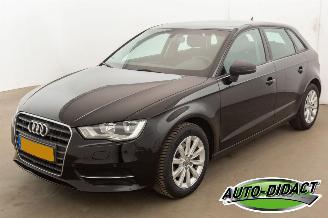 skadebil auto Audi A3 1.2 TFSI Airco Navi Attraction 2016/4