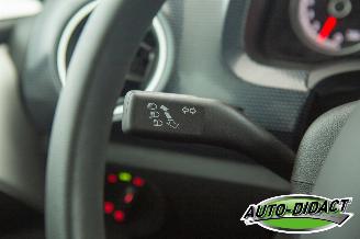 Volkswagen Up! 1.0 36.362 km Airco picture 11