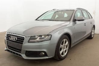 Vaurioauto  passenger cars Audi A4 2.0 TDI Clima Navi 2010/5