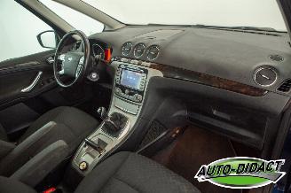 Ford Galaxy 2.0-16V 7p. Clima Ghia Limited picture 16