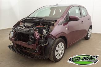 Schadeauto Peugeot 108 1.0 e-VTi  106.332 km Airco Active 2015/4