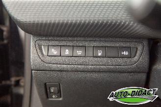 Peugeot 2008 1.2 PureTech Automaat Pano Clima Navi  Blue Lease Executive picture 14