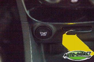 Renault Clio 0.9 TCe 110.335 km Airco Limited picture 9