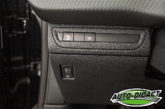 Peugeot 2008 1.2 PureTech 105.313 km Pano Airco Navi Blue Lion picture 14