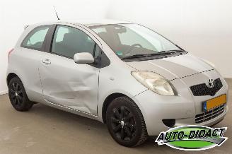 Toyota Yaris 1.3 VVTi Airco picture 2