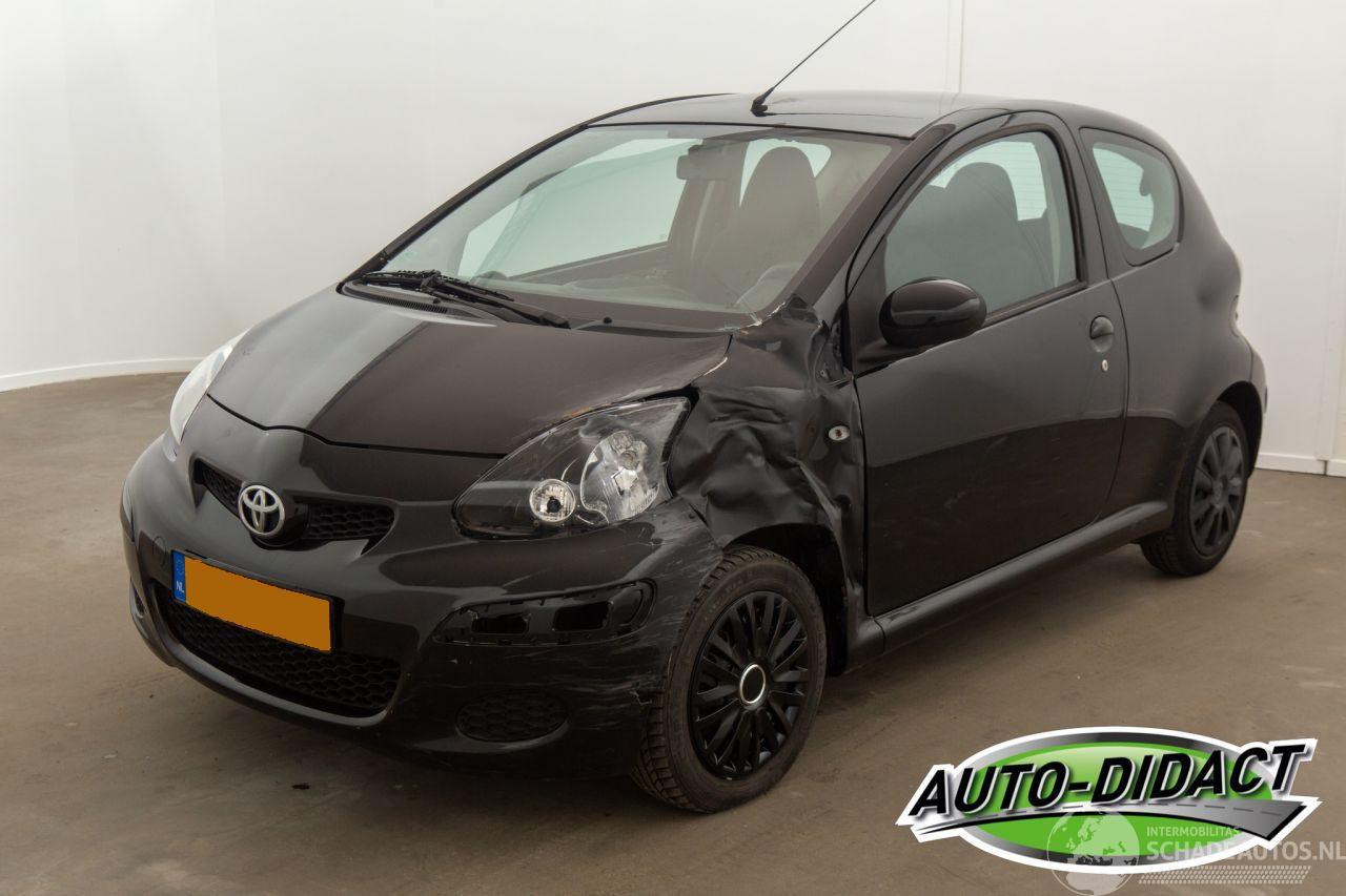 Toyota Aygo 1.0 12V Comfort Navigator