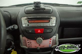 Toyota Aygo 1.0 12V Comfort Navigator picture 11