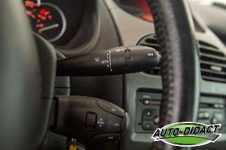 Peugeot 206 CC 2.0-16V Clima Leder picture 17