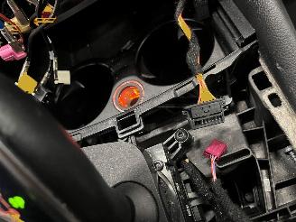 BMW 5-serie 520i Automaat Pano High Executive Edition picture 48