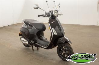 Vespa  Primavera picture 2
