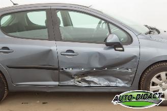 Peugeot 207 1.4-16V Airco Color-line picture 25