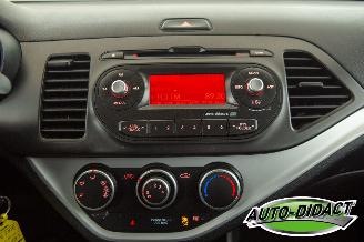 Kia Picanto 1.0 Fusion 140.239 km Carpas picture 9