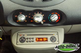 Renault Twingo 1.2-16V Automaat 114.402 km NAP Dynamique picture 8