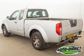 Nissan Navara 2.5 dCi XE King Cab picture 3
