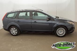Ford Focus 1.6 Titanium picture 37