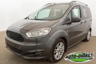 damaged passenger cars Ford Tourneo Courier 1.0 Titanium 5p Clima Carpas 2015/8
