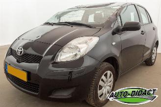 skadebil auto Toyota Yaris 1.0 VVTi Acces 2010/11