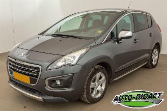 damaged passenger cars Peugeot 3008 2.0 4WD Automaat HDi HYbrid4 Blue Lease Clima Navi 2014/4
