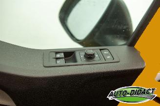 Volkswagen Transporter 2.0 TDI L1H2 Highline Airco picture 11