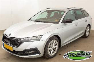 Vaurioauto  passenger cars Skoda Octavia 1.0 e-TSI Automaat 102.183 km Digi Dash Sport Business 2021/1