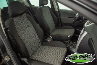 Peugeot 207 1.6 VTi Airco Pano Première picture 16