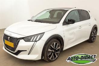 krockskadad bil auto Peugeot 208 1.2 PureTech GT Automaat Pano Navi Camera Clima 2021/3