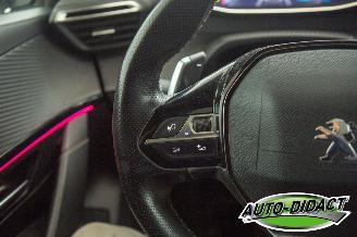 Peugeot 208 1.2 PureTech GT Automaat Pano Navi Camera Clima picture 17