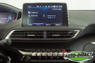 Peugeot 3008 1.2 PureTech Automaat 81.562 km NAP Digi Dash Clima Blue Lease Executive picture 11