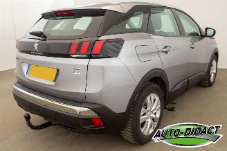 Peugeot 3008 1.2 PureTech Automaat 81.562 km NAP Digi Dash Clima Blue Lease Executive picture 4