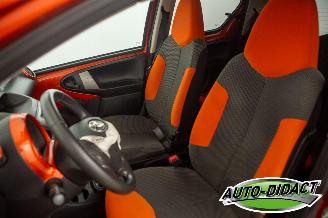 Toyota Aygo 1.0 VVT-i Airco 117.759 km NAP Dynamic Orange picture 21