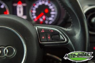 Audi A1 1.6 TDI Airco Pano Ambition picture 15