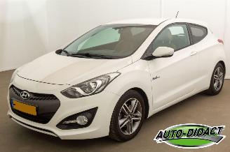 skadebil auto Hyundai I-30 1.6 GDI Clima Navi Camera i-Magine 2014/3