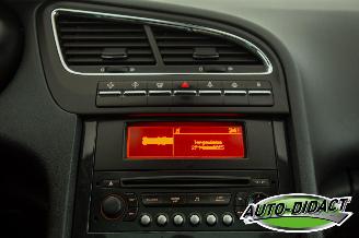 Peugeot 5008 1.6 HDi Clima Leder Pano 7p. picture 7