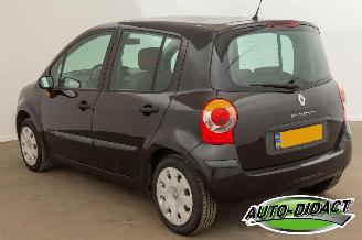 Renault Modus 1.2 -16V Airco picture 3
