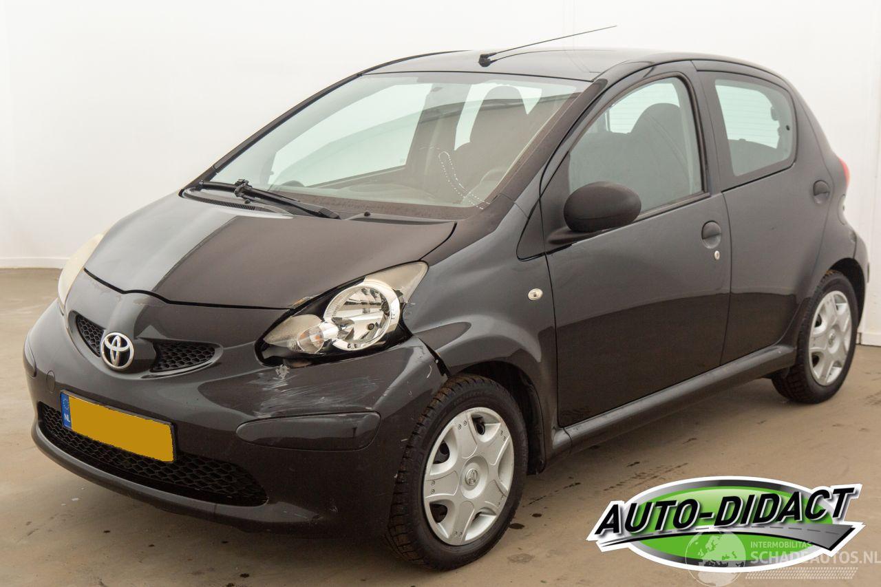 Toyota Aygo 1.0-12V